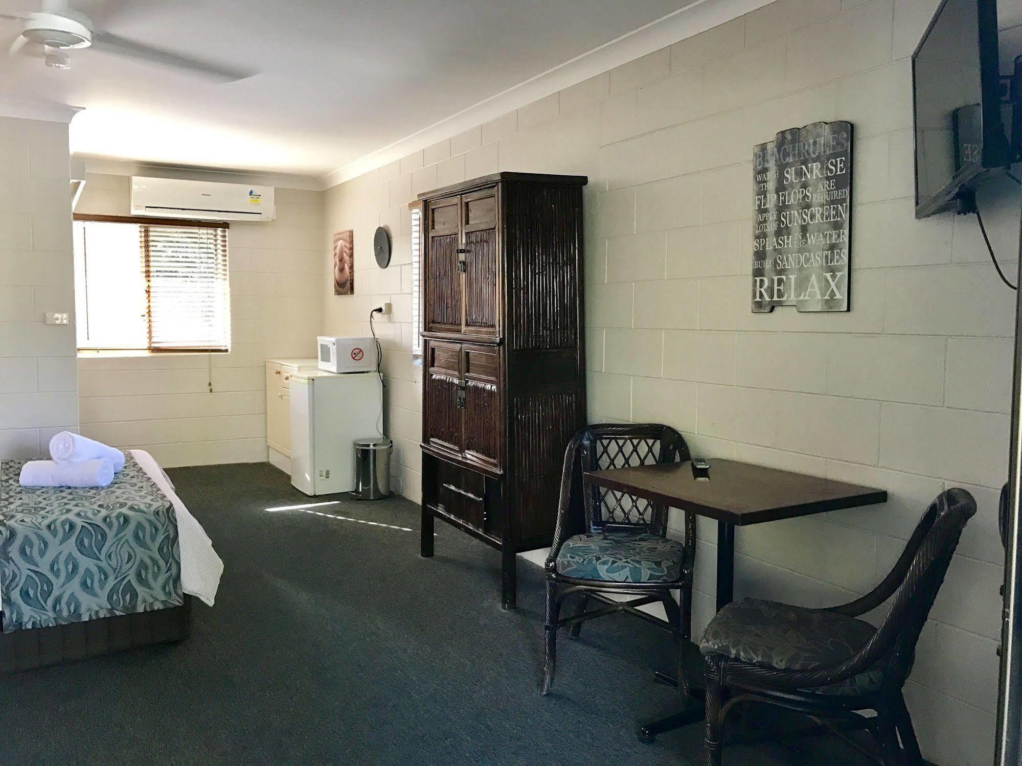 Bramston Beach Motel Exterior foto